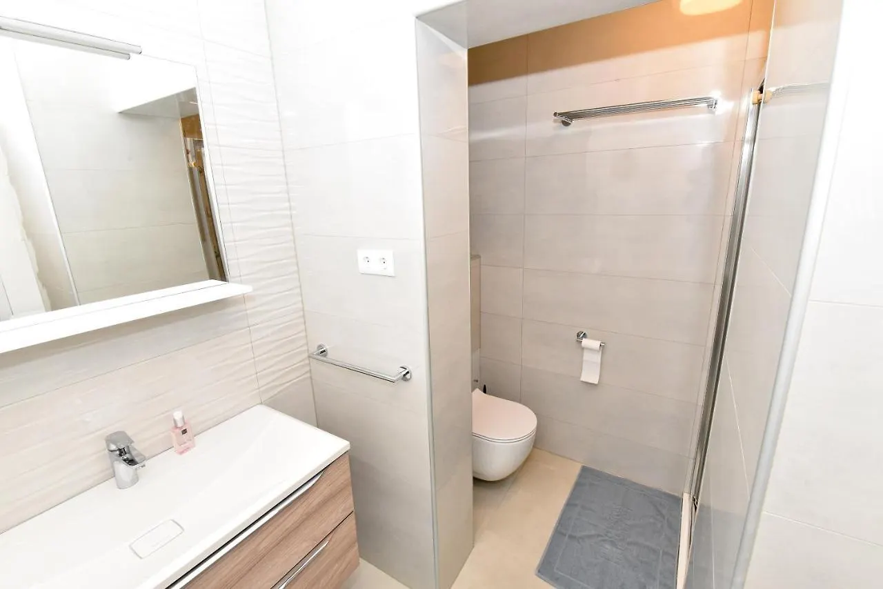 Apartment Paola-Ivana Zadar