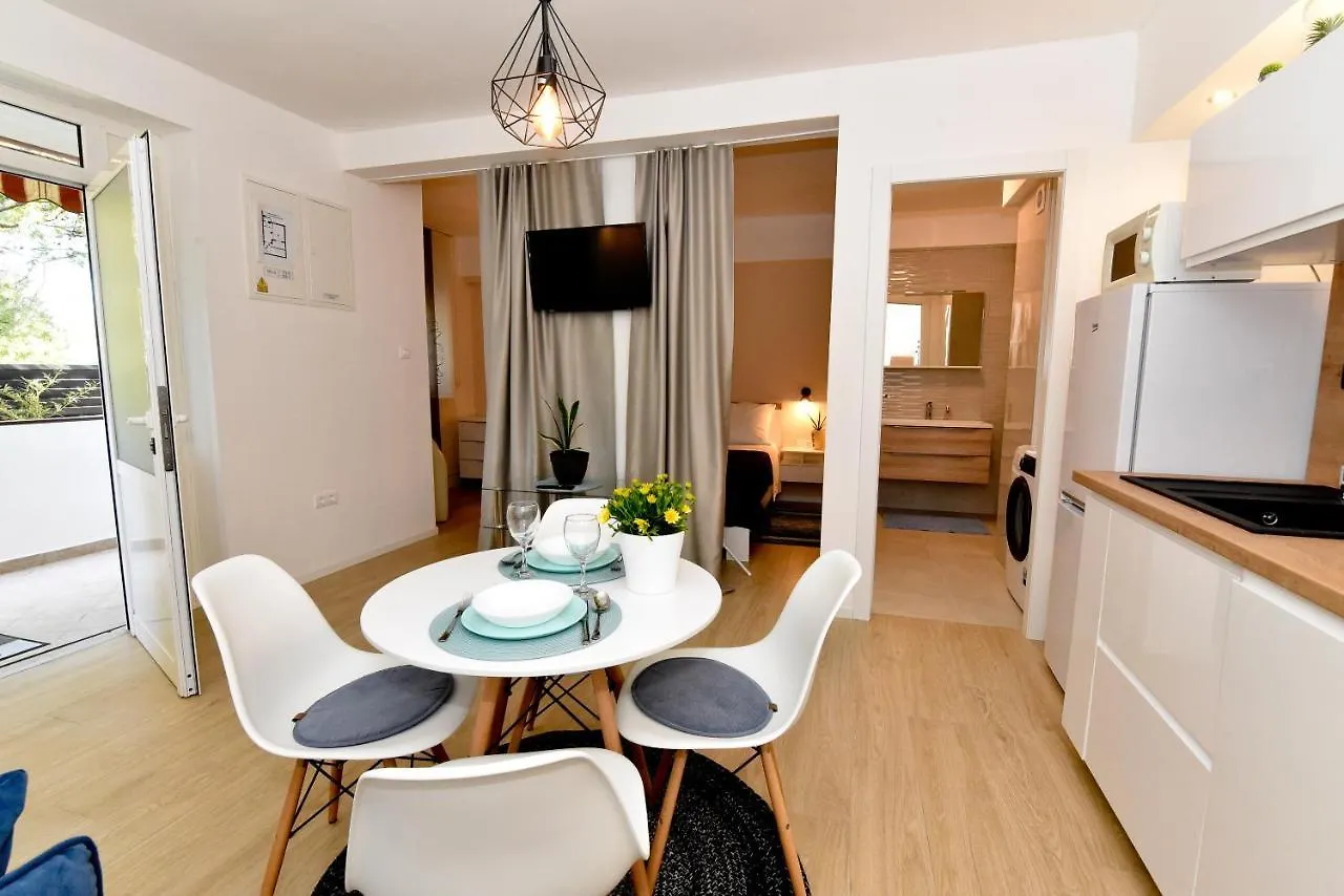 Apartment Paola-Ivana Zadar